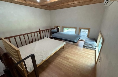 Yangpyeong House | Yangpyeong Galgisan Forest Hill Pension