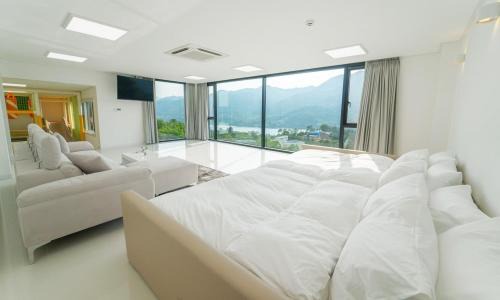 Seojong House | Yangpyeong River Legend