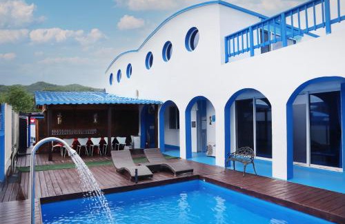 Yangyang House | Yangyang Rodes Pool Villa