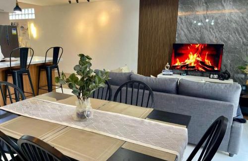 Military Cut-off Apartment | Yanna's Unit - 3Bedroom with Breakfast