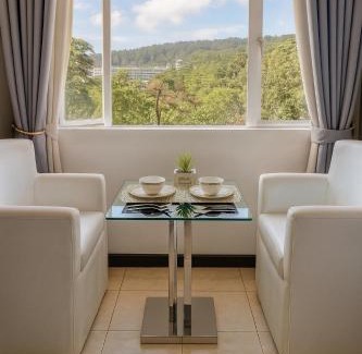 Baguio Hotel | Yanna's Unit with Great View in Albergo Hotel