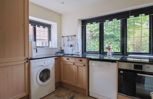 Lyme Regis Cottage | Yard Cottage