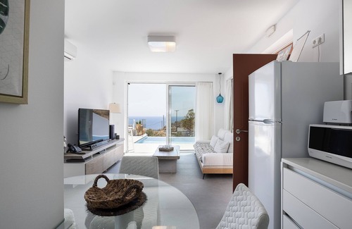 Bali Villa | Yasmin Villa - Sea views & close to the beach!