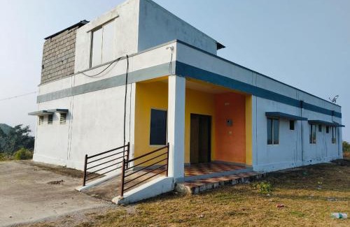 Kunigal Hotel | Yatri Nivas Huthridurga