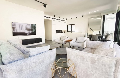 Tel Aviv Apartment | Yavne Brillant in Tel Aviv-Yafo