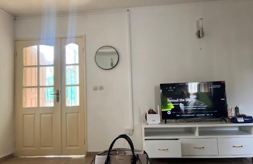 Komo-Mondah Apartment | YEL Home
