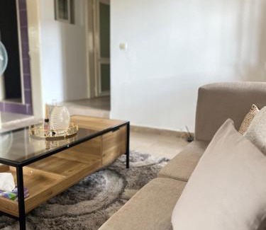 Komo-Mondah Apartment | YEL Home
