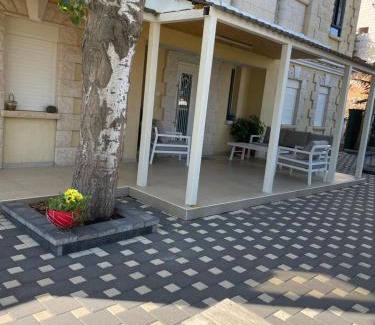 Majdal al-Shams Cabin | Yellow House Suite