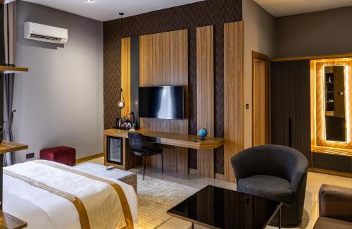 Wuse 2 Hotel | Yellow Trumpet Wuse 2