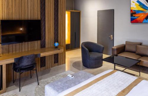 Wuse 2 Hotel | Yellow Trumpet Wuse 2