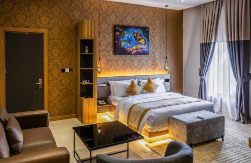 Wuse 2 Hotel | Yellow Trumpet Wuse 2