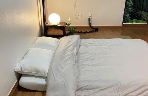 Gunseo House | Yeongam Yeonhi Hanok Pension