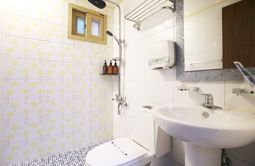 Yeongdong Hotel | Yeongdong 32 Days