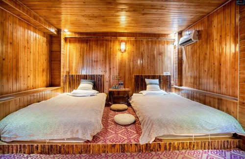 Shangri-La Hotel | Yi's Hostel