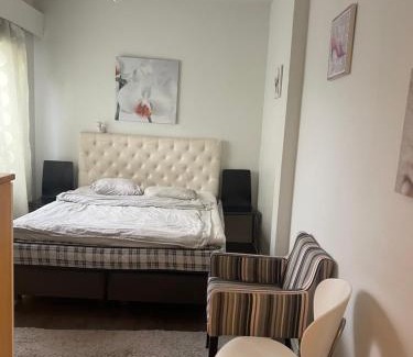 Turku Apartment | Yksiö 1 km jokirannasta föriltä/2 km torilta