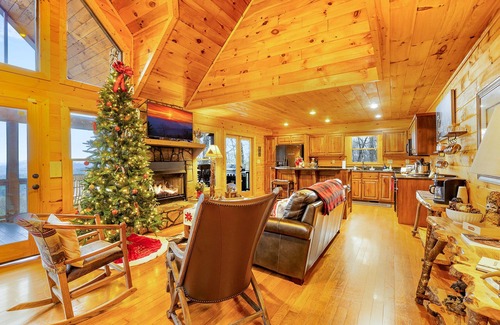 Raccoon Ridge Cabin | Yogi`s Retreat - Aska Adventure Area