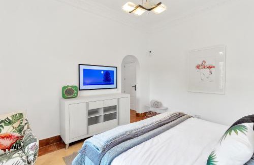 San Roque Villa | YOLO Spaces - Sotogrande White House Villa