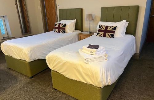 Bamford Bed & Breakfast | Yorkshire Bridge Inn