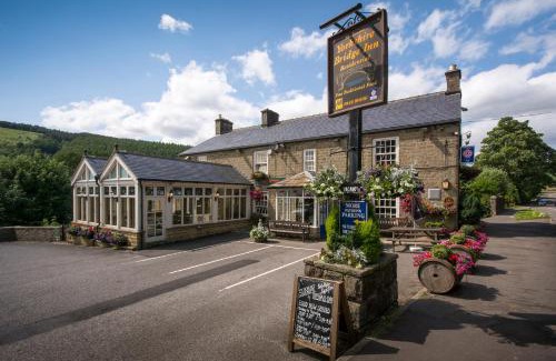 Bamford Bed & Breakfast | Yorkshire Bridge Inn