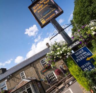 Bamford Bed & Breakfast | Yorkshire Bridge Inn