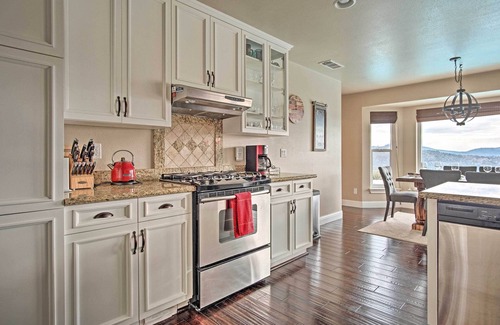 Oakhurst House | Yosemite and Bass Lake Home w/Pool and View