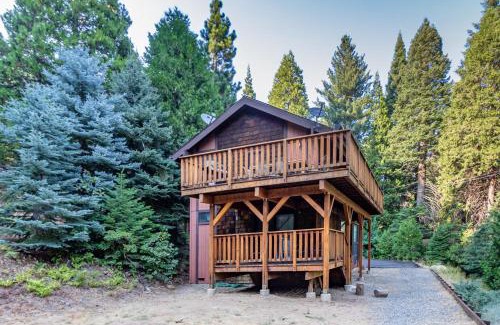 Fish Camp House | Yosemite Big Rock Cabin
