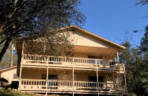 Groveland House | Yosemite Haven at Pine Mountain Lake: Beautiful Forest Views. Dog Friendly!