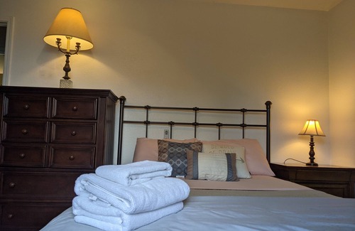 Ahwahnee House | Yosemite Sunset Cottage, sunset/sunrise views, covered patio, BBQ, fire pit