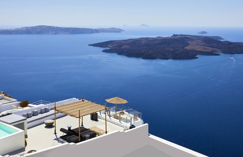 Fira Villa | You and Me residence