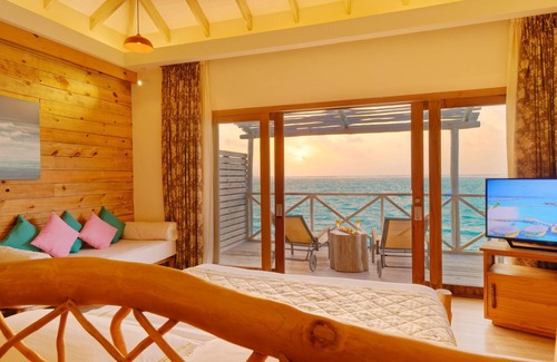 Uthurumaafaru Resort | You & Me Maldives - Adults Only - Premium All-Inclusive