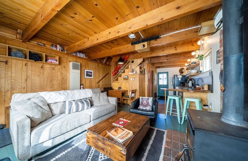 Big Bear City Cabin | You & Your Dogs Home Away From Home!