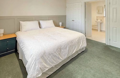 Ilton Cottage | You’ll love the stylish step-free layout and peaceful countryside setting.