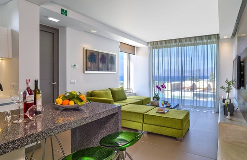 Kissamos Villa | Youphoria Villa Oneiro cosy, fully private, infinity pool, spectacular sea view