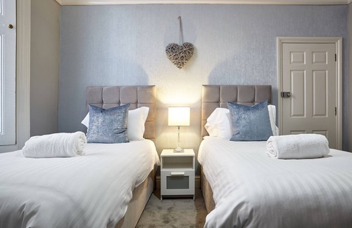 Bristol Villa | Your Apartment | Bristol The Sunningdale - No.1