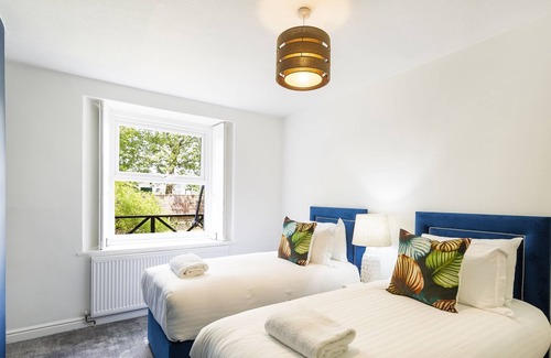 Bristol Villa | Your Apartment Elmgrove Place