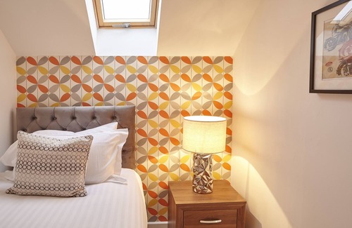 Brislington Villa | Your Apartment Savoy Place - No.5