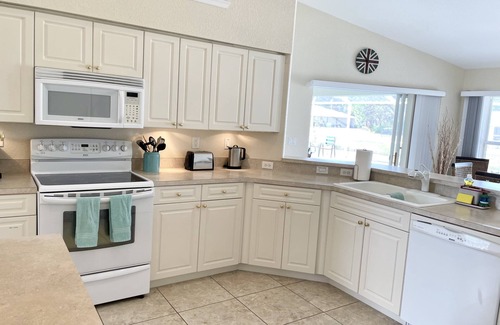 Pinehurst House | * Your Dream Florida Escape Awaits at Waterside Villa! *