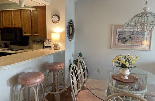 Myrtle Beach Condo | Your Fabulous Vacation Starts Here! On The Beach, Sleeps 6-8, Low Winter Rates