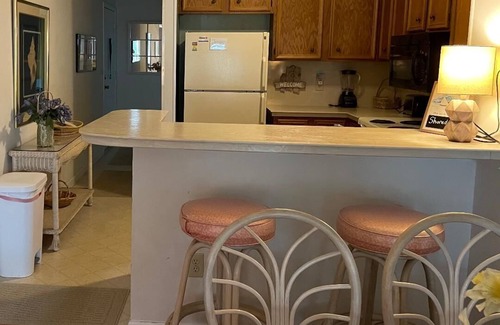 Myrtle Beach Condo | Your Fabulous Vacation Starts Here! On The Beach, Sleeps 6-8, Low Winter Rates