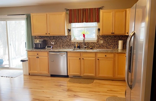 Auburn Hills House | Your home away from home!