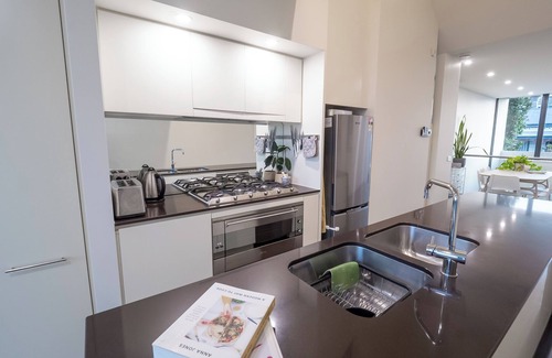 Northcote House | Your home away from home! Just 50m from the World's Coolest Street.