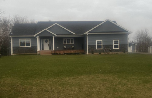 Mermaid House | Your Home Away From Home- 4 bed, 3 bath, centrally located.