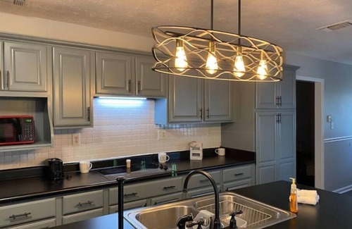 Macon House | Your home away from home