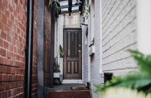 Collingwood Apartment | Your home on Smith St Collingwood Melbourne with parking