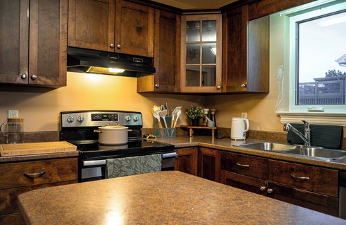 Moncton House | Your modern home in the best location in Moncton!
