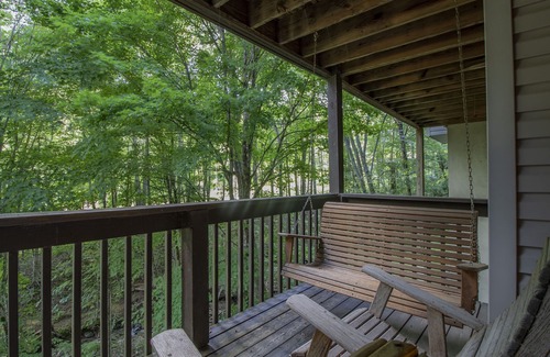 Sugar Mountain Condo | Your Nest in the Woods Condo - 100 Yards to Slopes