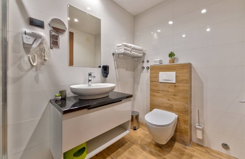 Zlatibor House | Your Oasis - Private Apt in Zlatibor's Finest 5-Star Spa Hotel - Family Getaway