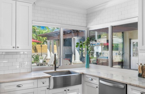 St. Petersburg House | Your outdoor Oasis house WiFi, AC in awesome St. Petersburg