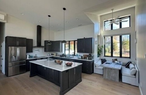 Asheville Villa | Your Own Private Retreat - pool, hot tub, cold plunge, red light sauna, pickleball