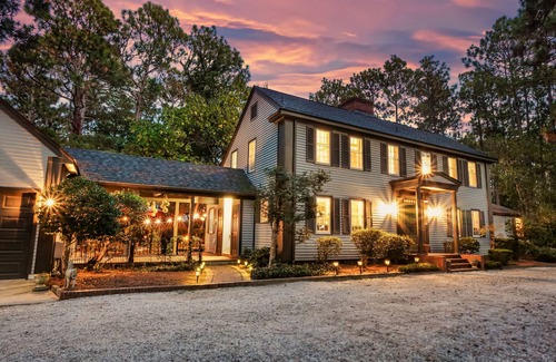 Pinehurst House | Your Private Clubhouse with Golf Simulator and Pool
